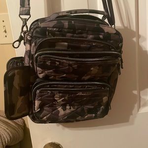 Lug cross, body purse, multicolor, camo.